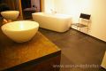 Badezimmer multicolor mit Wanne